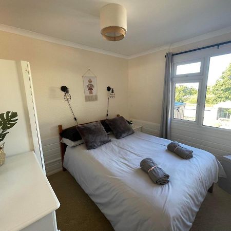 2 Bedroom Holiday Chalet Near Bude Kilkhampton 외부 사진